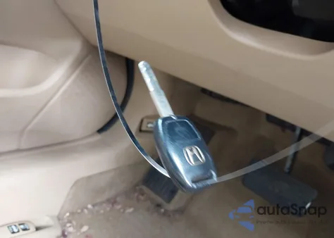 2012 Honda Accord 3.5 Ex-L из США, поврежденный, VIN 1HGCP3F81CA028235